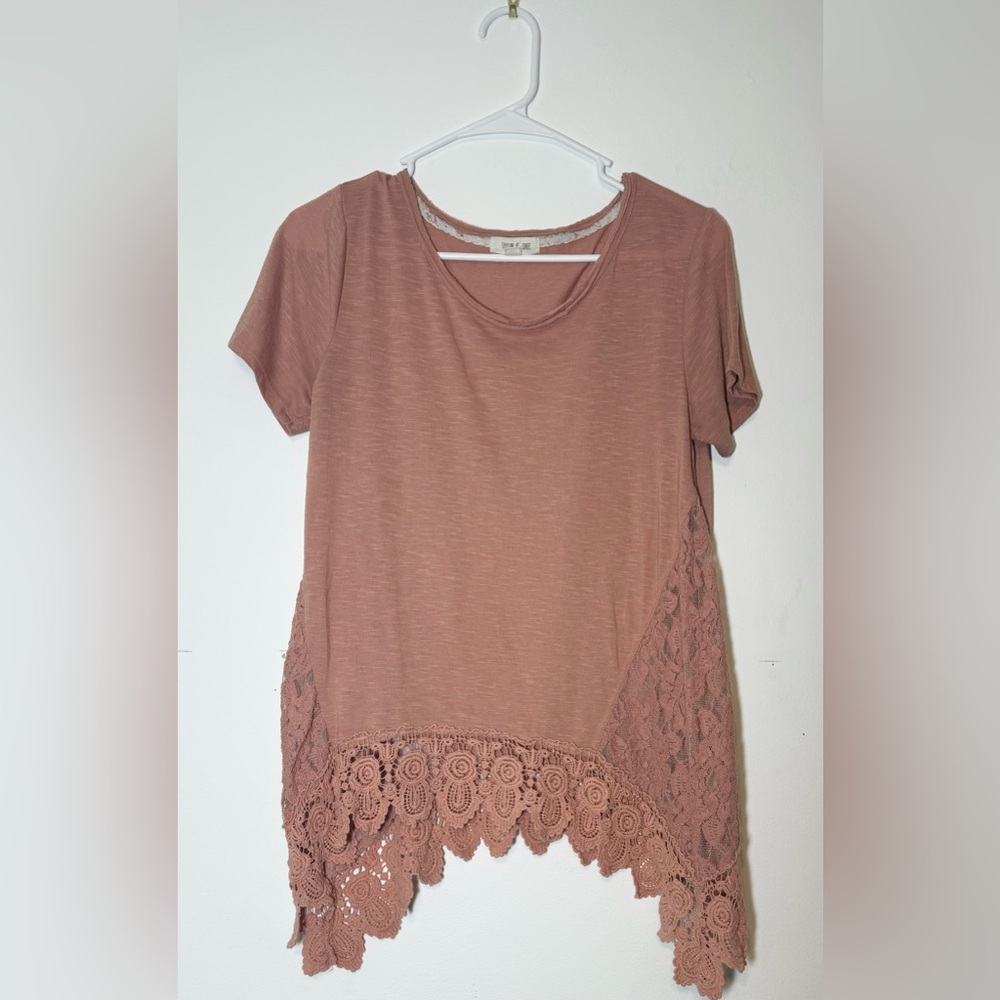 Taylor & Sage Women’s Medium Short Sleeve Top